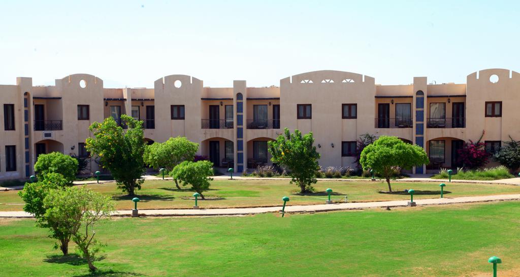 Magawish Swiss Inn Resort Hurghada Exterior foto